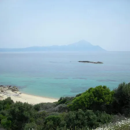 τhanassis House