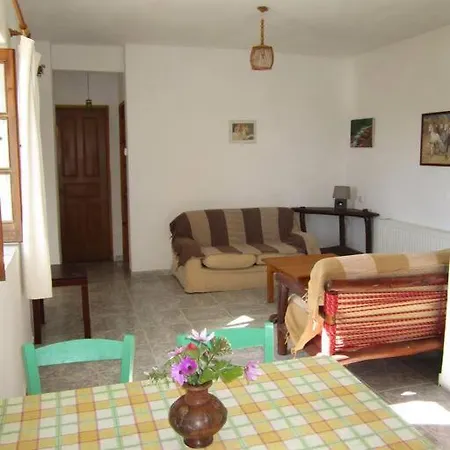 Apartment τhanassis House *